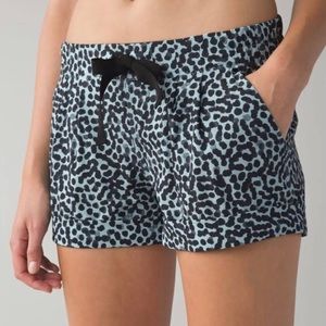 Lululemon spring break away short 4